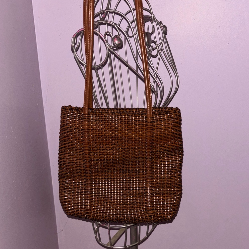 Flash sale 🎉Nine West Brown Woven Shoulder Bag - Immaculate